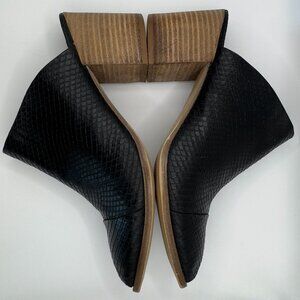 Report Pointed Toe TOSH Mule Block Heel Black Snakeskin Texture Print Sz. 7.5